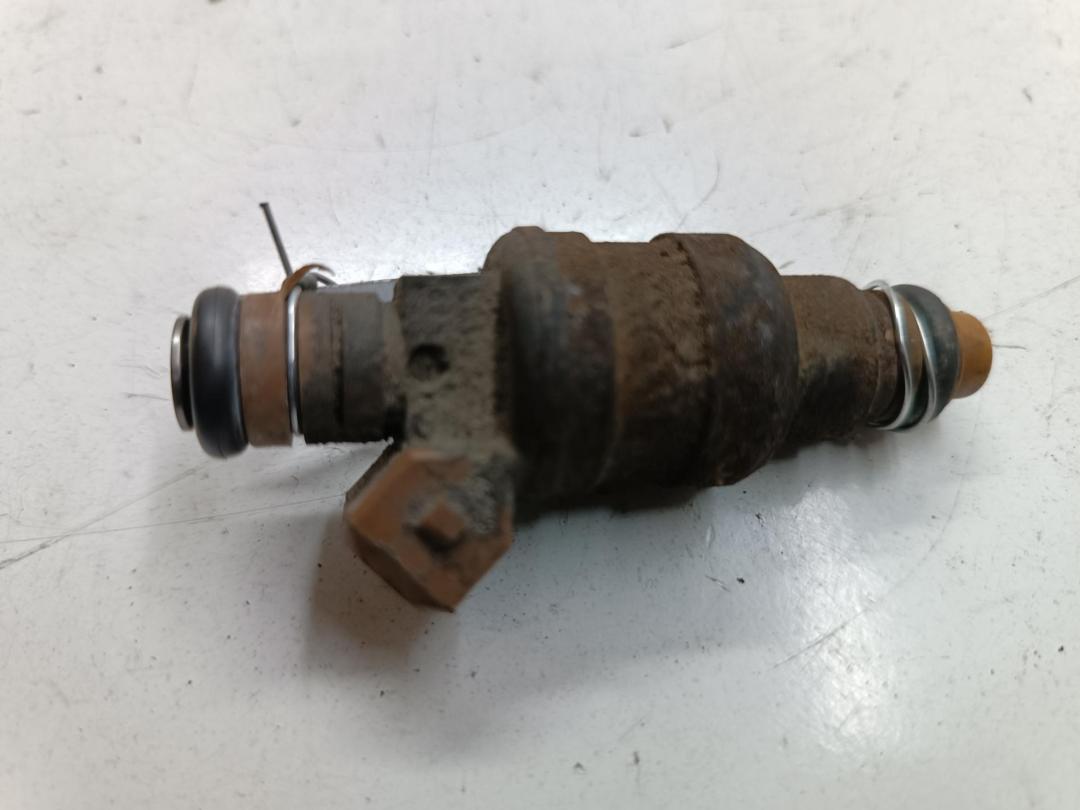 форсунка Volkswagen Sharan 1995, 2.8 л., бензин, МКПП, серый, минивэн, 021906031A