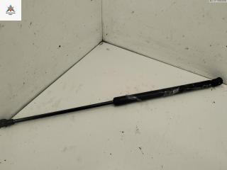 амортизатор крышки багажника (3-5 двери) Volkswagen Polo 4 поколение 2004, 1.9 л., дизель, МКПП, красный, хетчбэк 3 дв., 6Q6827550C