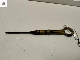 щуп двигателя Renault Megane 1 поколение [рестайлинг] 1999, 1.6 л., бензин, МКПП, синий, универсал, 7700107188