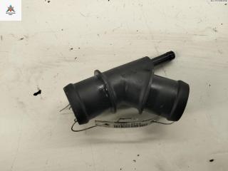 фланец (тройник) системы охлаждения Volkswagen Polo 3 поколение [рестайлинг] 2000, 1.4 л., дизель, МКПП, чёрный, хетчбэк 3 дв., 1K0121619E