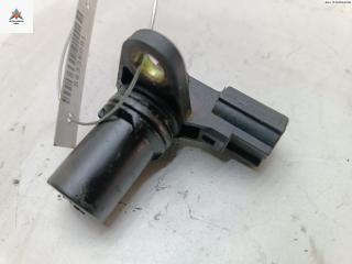 датчик распредвала Ford Mondeo 3 поколение 2001, 1.8 л., бензин, МКПП, чёрный, хетчбэк 5 дв.