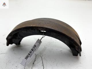 Колодки тормозные задние Mercedes-Benz C-Класс W202/S202 1996, 1.8 л., бензин, МКПП, серый, седан