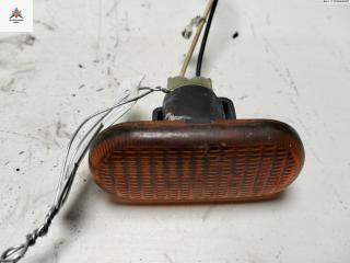 повторитель передний правый Renault Scenic 1 поколение [рестайлинг] 2000, 2.0 л., бензин, АКПП, серый, минивэн, 7700822136