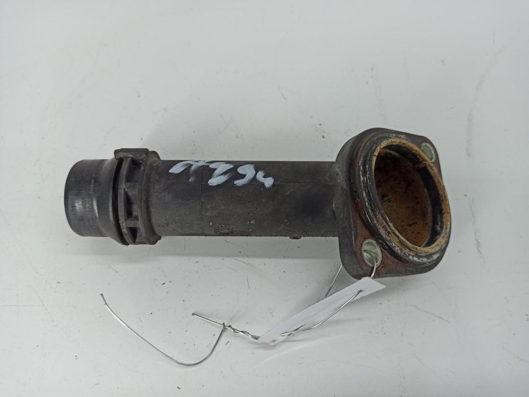 корпус термостата Audi A6 4F/C6 2006, 2.0 л., дизель, МКПП, чёрный, седан, 06B121121L - фото №1