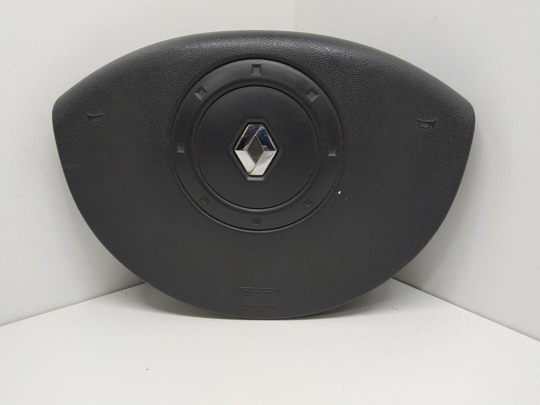 подушка безопасности водителя Renault Scenic II 2003, 1.9 л., дизель, МКПП, серый, минивэн, 8200130498