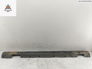 Накладка на порог наружная левая Mercedes-Benz C-Класс W204/S204 2007, чёрный, седан, A2046980354