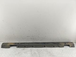 Накладка на порог наружная левая Mercedes-Benz C-Класс W204/S204 2007, чёрный, седан, A2046980354