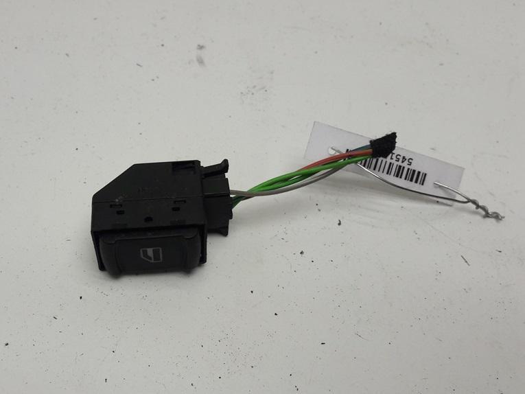 кнопка стеклоподъемника переднего правого Volkswagen Passat B5 1998, 1.6 л., бензин, АКПП, синий, универсал, 1J0959855