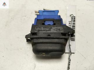 кнопка стеклоподъемника заднего левого Renault Laguna 1 поколение 1996, 2.0 л., бензин, МКПП, синий, хетчбэк 5 дв., ARG