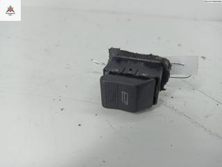 кнопка стеклоподъемника переднего правого Audi A4 B5 [рестайлинг] 1999, 1.6 л., бензин, МКПП, серый, седан, 4D0959855