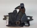 замок капота Volkswagen Polo 4 поколение 2001, 1.4 л., дизель, МКПП, серый, хетчбэк 3 дв., 6N0823509F - фото №2