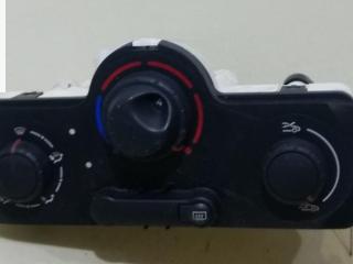 блок управления печки / климат-контроля Renault Clio 3 поколение 2006, 1.4 л., бензин, МКПП, серый, хетчбэк 3 дв., 69590002, 7701070472, 7701060017