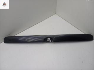 накладка двери (крышки) багажника Opel Astra G 2000, 1.8 л., бензин, МКПП, чёрный, хетчбэк 5 дв., 90521513