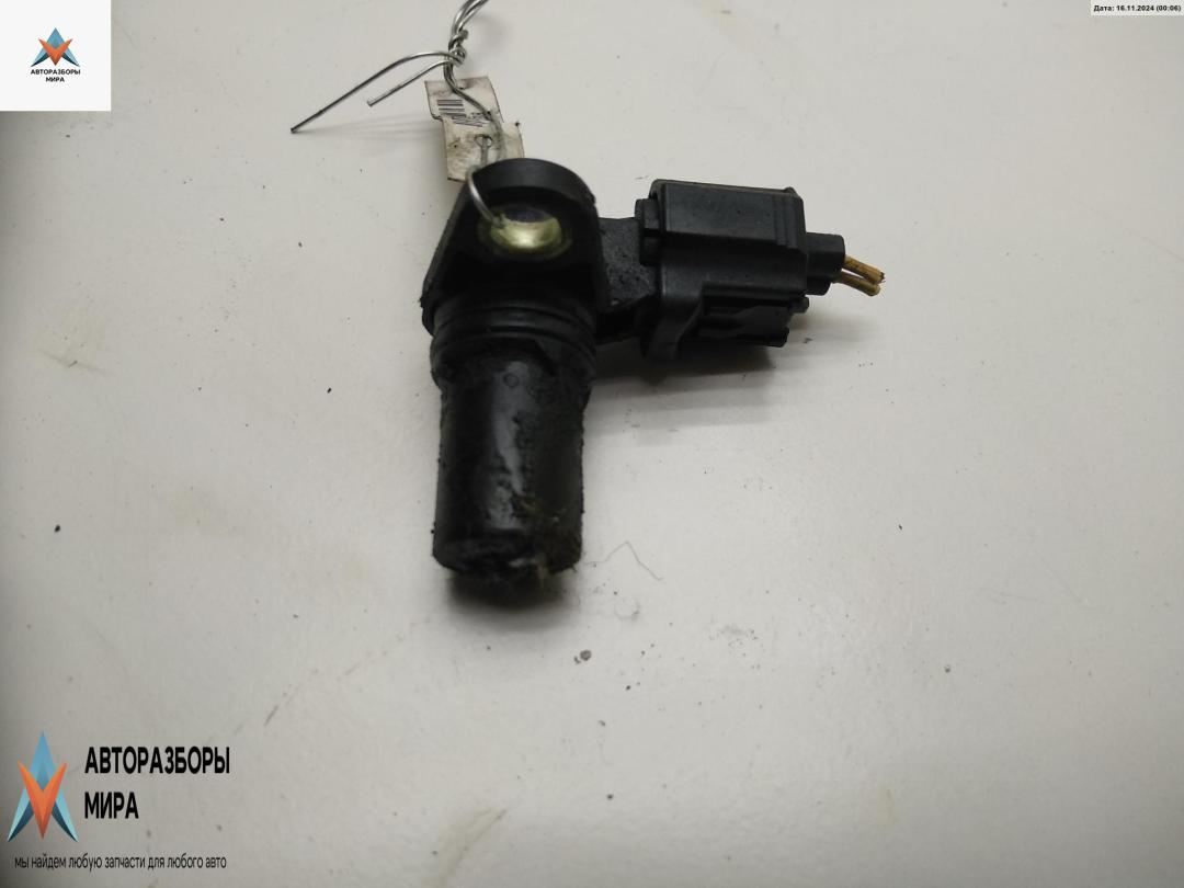 датчик распредвала Ford Mondeo 3 поколение 2001, 1.8 л., бензин, МКПП, чёрный, хетчбэк 5 дв. - фото №1