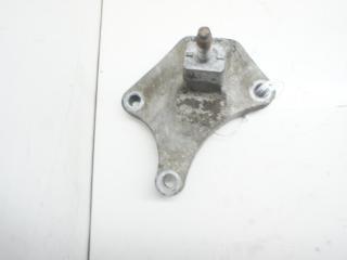 кронштейн КПП Ford Fiesta 5 поколение [рестайлинг] 2006, 2.0 л., бензин, МКПП, красный, хетчбэк 3 дв., 2S617M125AC