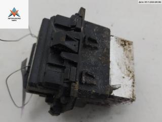 сопротивление печки Renault Megane 3 поколение 2010, 1.5 л., дизель, МКПП, чёрный, хетчбэк 3 дв.