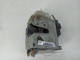замок двери передней правой Audi A4 B5 1996, 2.8 л., бензин, МКПП, красный, универсал, 8D1837016E