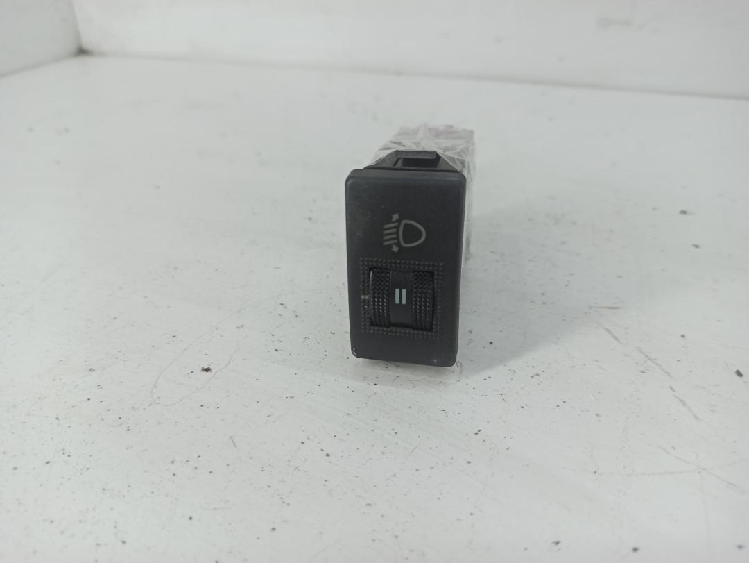 кнопка корректора фар Audi A4 B5 1995, 1.8 л., бензин, МКПП, синий, седан, 8D0941301