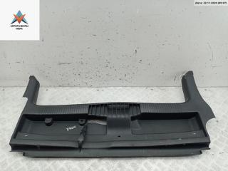 накладка двери (крышки) багажника Volkswagen Polo 3 поколение 1995, 1.0 л., бензин, МКПП, синий, хетчбэк 3 дв.