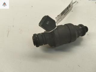 форсунка Volkswagen Bora 1 поколение 1999, 1.6 л., бензин, МКПП, красный, седан, 037906031AA