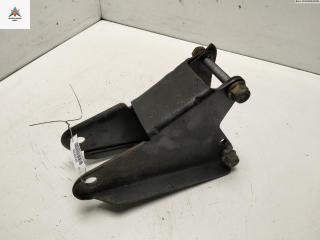 кронштейн КПП Renault Megane 1 поколение 1997, 1.6 л., бензин, МКПП, красный, хетчбэк 5 дв., 7700841332