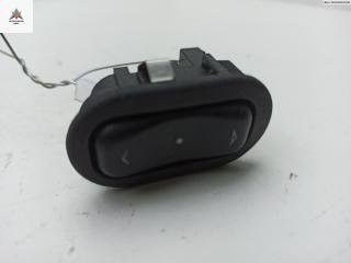 кнопка стеклоподъемника переднего правого Opel Zafira 1 поколение (A) [рестайлинг] 2004, 2.2 л., дизель, МКПП, серый, минивэн, 90561388