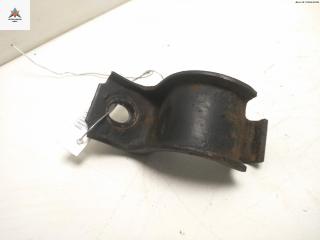 крепление стабилизатора / втулки стабилизатора Renault Megane 1 поколение 1997, 2.0 л., бензин, АКПП, серый, хетчбэк 5 дв.