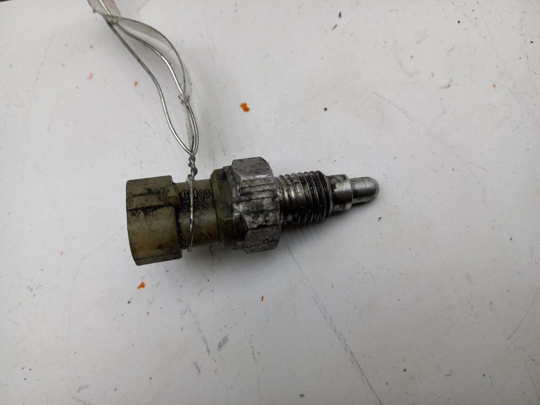Датчик включения заднего хода (лягушка) Opel Astra G 2002, 1.6 л., бензин, МКПП, синий, универсал, 90482454