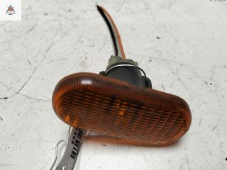 повторитель передний правый Renault Scenic 1 поколение [рестайлинг] 2002, 1.6 л., бензин, МКПП, серый, минивэн, 7700822136