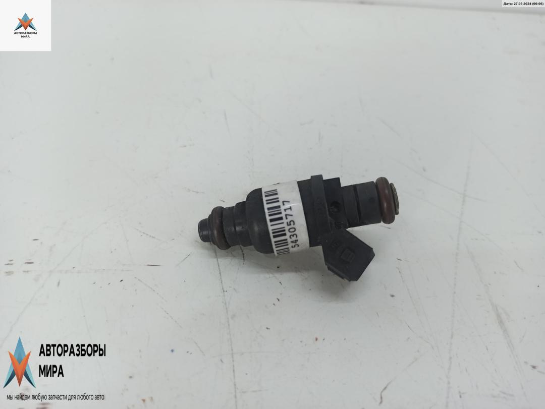 форсунка Audi A4 B5 1997, 2.4 л., бензин, МКПП, синий, универсал, 078133551AC - фото №1