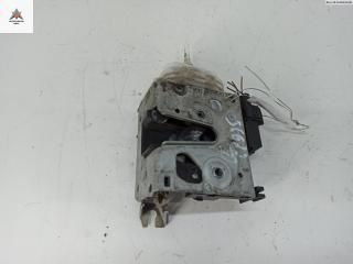 замок двери передней правой Audi A4 B5 1997, 1.8 л., бензин, МКПП, серый, седан, 8D1837016F