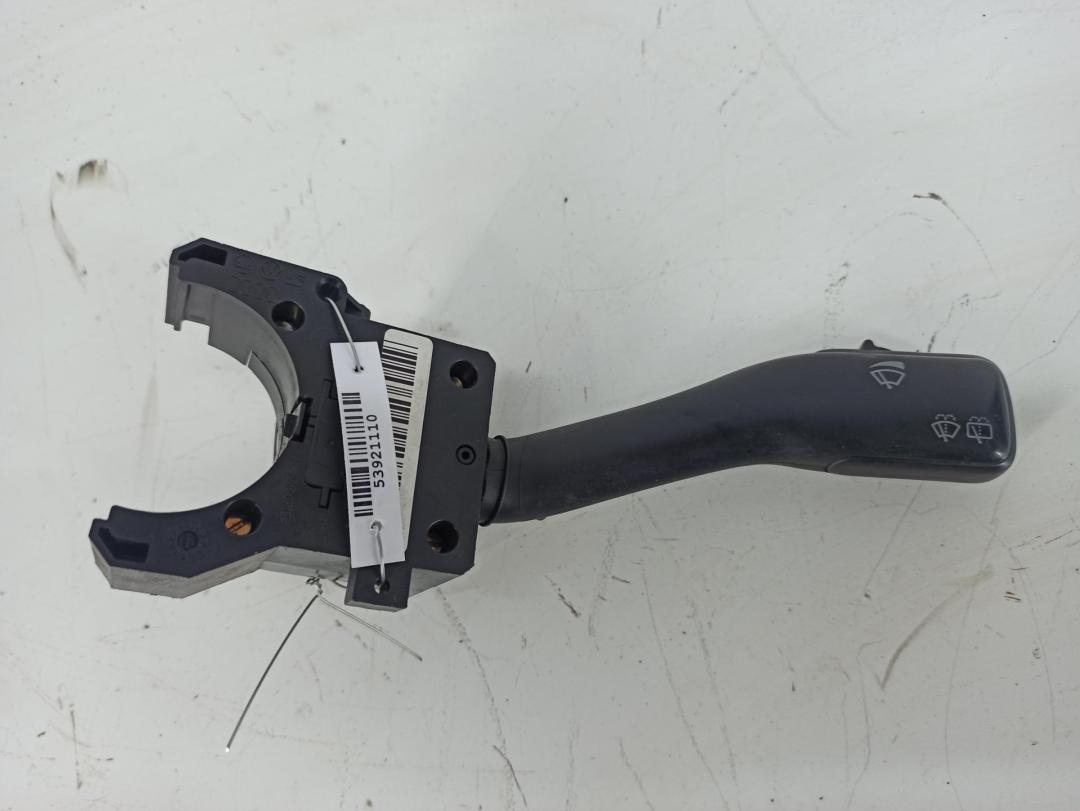 переключатель дворников Audi A6 4B/C5 2000, 2.5 л., дизель, МКПП, чёрный, универсал - фото №1