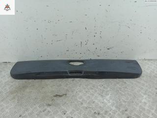 Молдинг крышки (двери) багажника Renault Kangoo 1 поколение 2001, 1.9 л., дизель, МКПП, зелёный, фургон, 7700304871