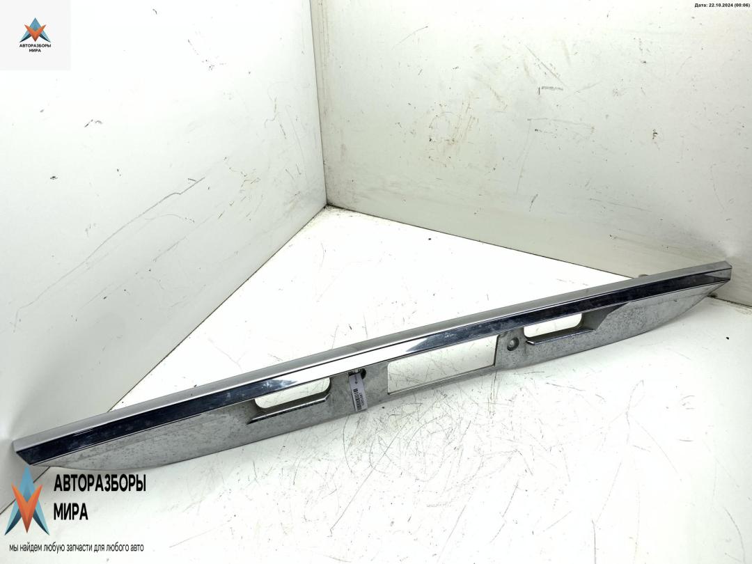 накладка подсветки номера Mercedes-Benz E-Класс W211/S211 2003, 2.7 л., дизель, АКПП, чёрный, универсал, 2117400493 - фото №1