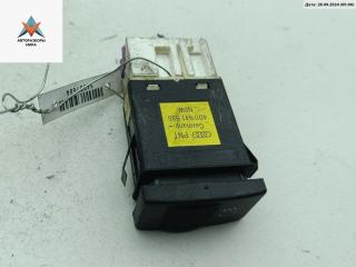 кнопка (выключатель) Audi A4 B5 1997, 1.8 л., бензин, МКПП, чёрный, универсал, 4D0941535