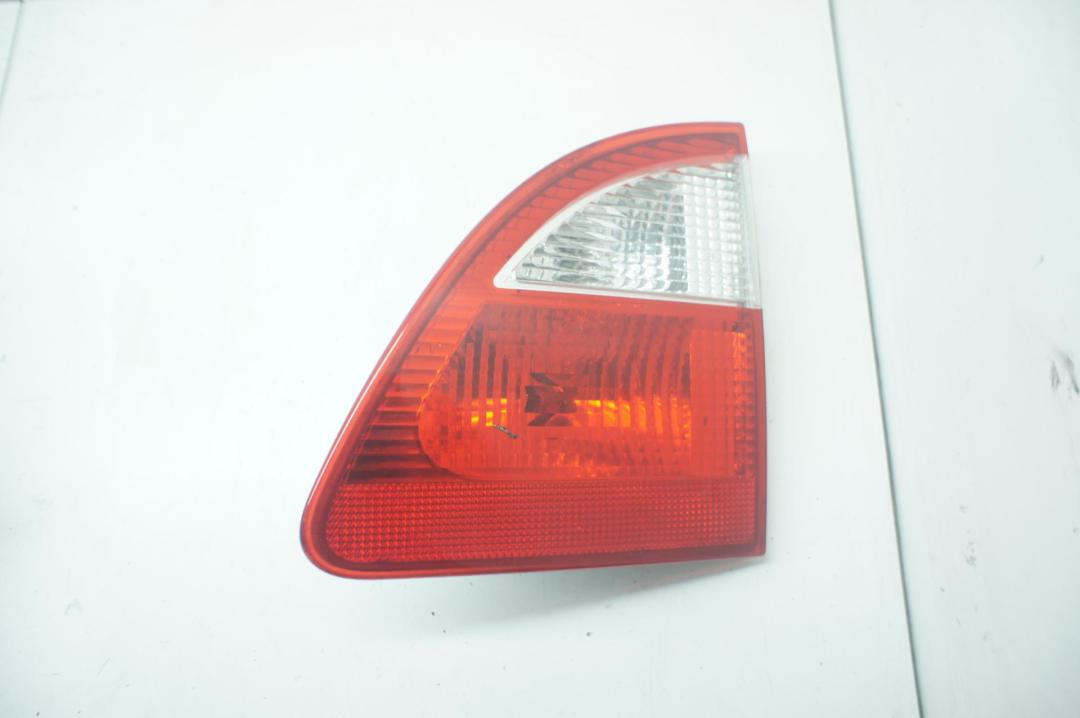 фонарь крышки багажника правый Ford Galaxy 2001, 1.9 л., дизель, МКПП, серый, минивэн, 7M5945094B
