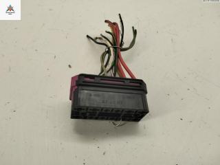 разъем (фишка) проводки Volkswagen Passat B5 [рестайлинг] 2001, 1.6 л., бензин, МКПП, серый, седан, 8L0971978