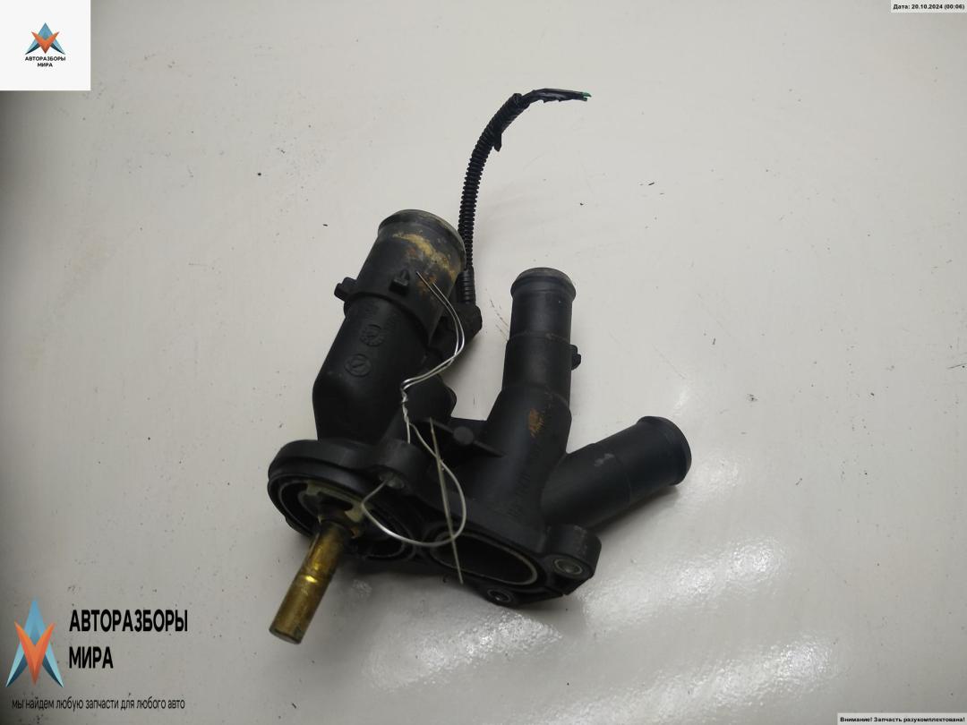 корпус термостата Ford Focus 2 поколение 2005, 1.6 л., i, бензин, МКПП, чёрный, хетчбэк 3 дв. - фото №1