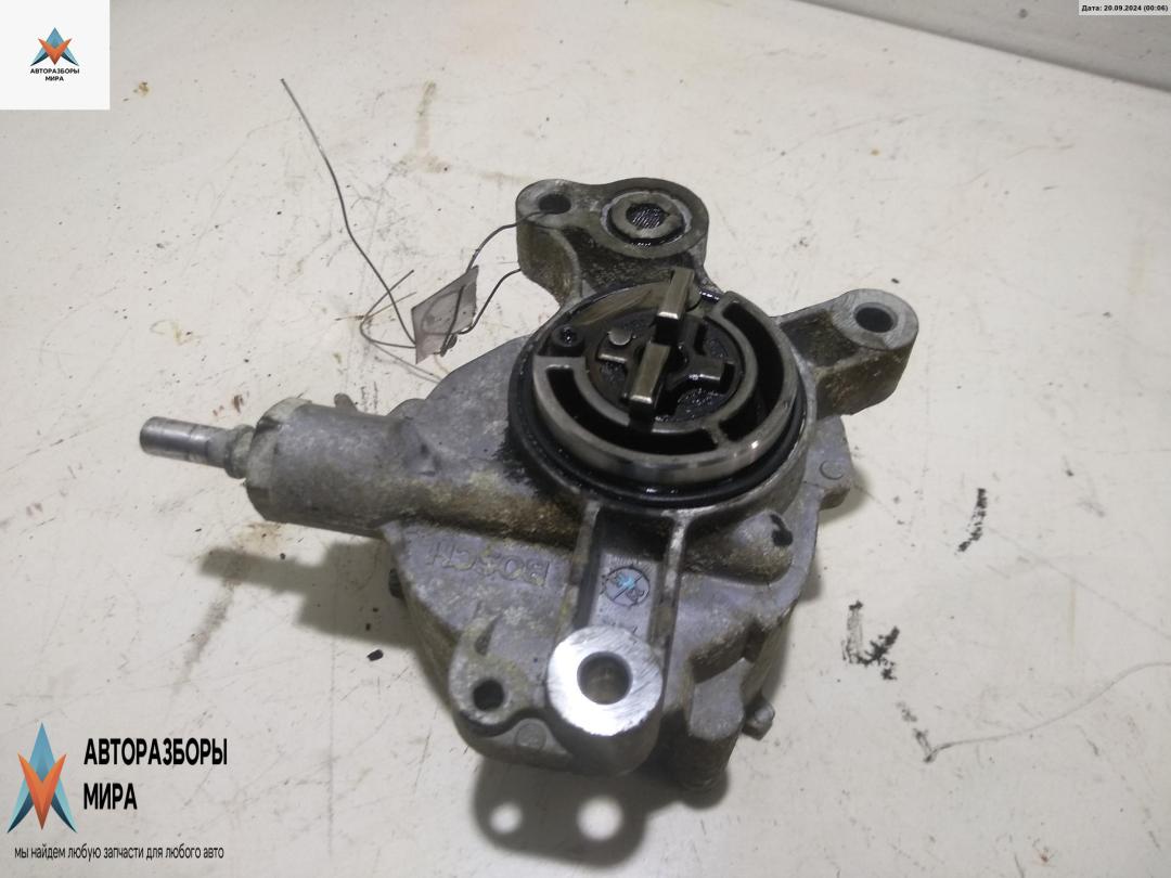 насос вакуумный Peugeot 407 1 поколение 2005, 2.0 л., дизель, МКПП, серый, универсал - фото №1