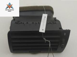 дефлектор обдува салона BMW 7 серия E38 1996, 4.4 л., бензин, АКПП, чёрный, седан, 64228390114