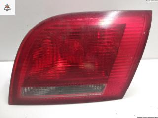 фонарь крышки багажника правый Audi A3 8P/8PA [рестайлинг] 2007, 1.9 л., дизель, МКПП, серый, хетчбэк 5 дв., 8P4945094B