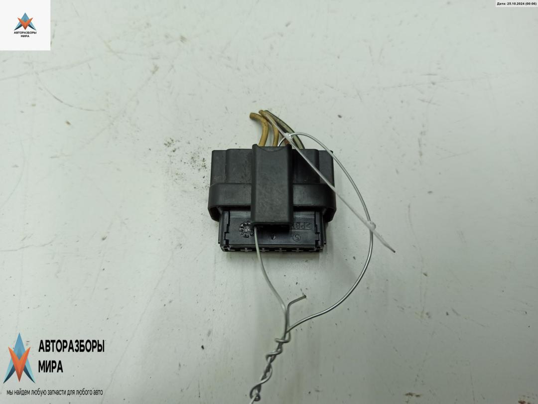 разъем (фишка) проводки Renault Scenic 2 поколение 2004, 2.0 л., бензин, МКПП, чёрный, минивэн - фото №1