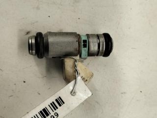 форсунка Volkswagen Golf 5 поколение 2005, 1.4 л., бензин, МКПП, чёрный, хетчбэк 5 дв., 036031AC