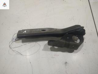 петля капота правая Audi A3 8P/8PA [2-й рестайлинг] 2011, чёрный, хетчбэк 5 дв., 8P0823301B