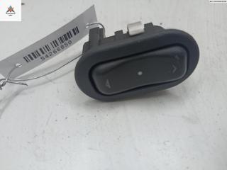 кнопка стеклоподъемника переднего правого Opel Combo 3 поколение (C) [рестайлинг] 2007, 1.7 л., дизель, МКПП, белый, фургон, 24409207