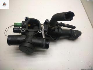 корпус термостата Ford Focus 2 поколение 2006, 2.0 л., дизель, МКПП, синий, универсал