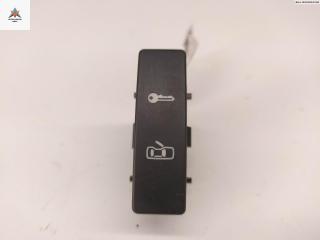 кнопка центрального замка Volkswagen Touareg 1 поколение 2003, 2.5 л., дизель, МКПП, серый, внедорожник 5 дв., 7L6962125
