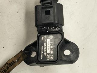 датчик абсолютного давления Volkswagen Golf 5 поколение 2005, 1.4 л., бензин, МКПП, чёрный, хетчбэк 5 дв., 03C906051