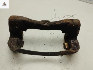 скоба суппорта Daewoo Tacuma 1 поколение 2001, 2.0 л., бензин, МКПП, серый, минивэн