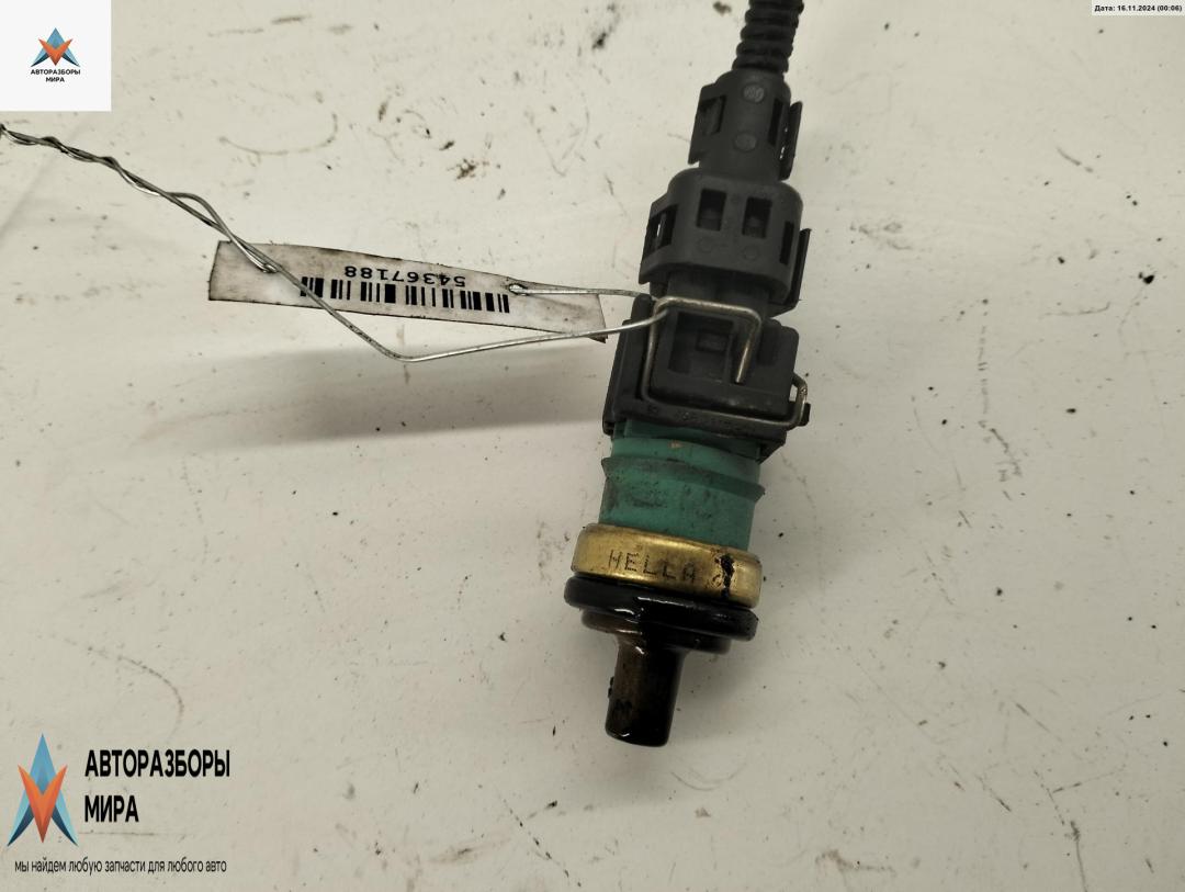 датчик температуры Volkswagen Golf 4 поколение 1998, 1.6 л., бензин, МКПП, синий, хетчбэк 5 дв. - фото №1